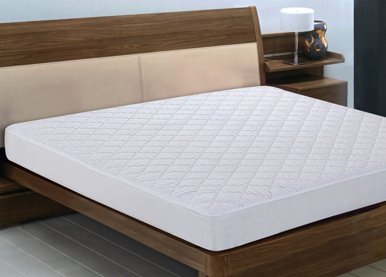 Image of Coprimaterasso Letto Trapuntato Imbottito Con Angoli Modello Sogno - Matrimoniale - Sogno